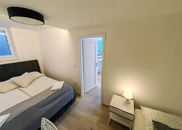 Haas Apartments Slepa, City Centre, Parking, Courtyard