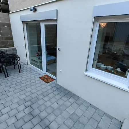 Haas Apartments Slepa, City Centre, Parking, Courtyard Brno Exterior photo