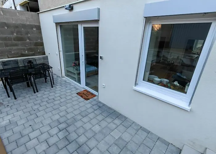 Haas Apartments Slepa, City Centre, Parking, Courtyard