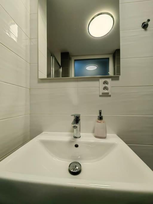 Haas Slepa, Centre, Parking, Courtyard Apartment